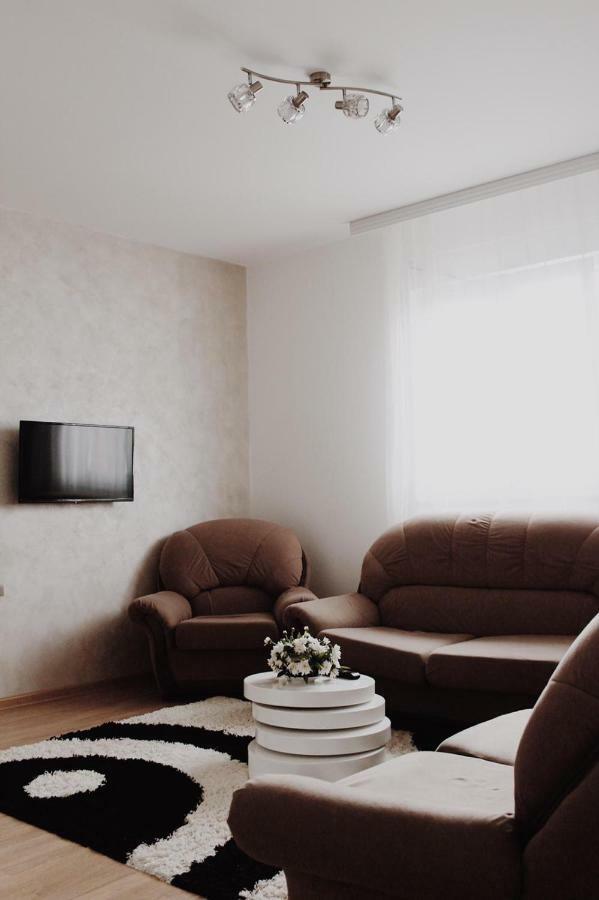 クラリエボ Konaciste Simce Bed & Breakfast エクステリア 写真